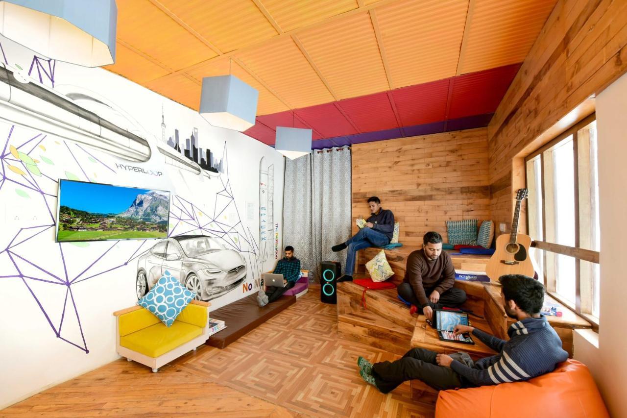 Hostel Zostel Barot Bīr Zewnętrze zdjęcie
